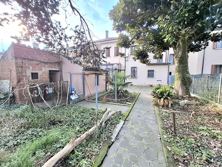 Immagine 17 di Villetta a schiera in vendita  in Via Ragazzi del '99 8 a Rovigo