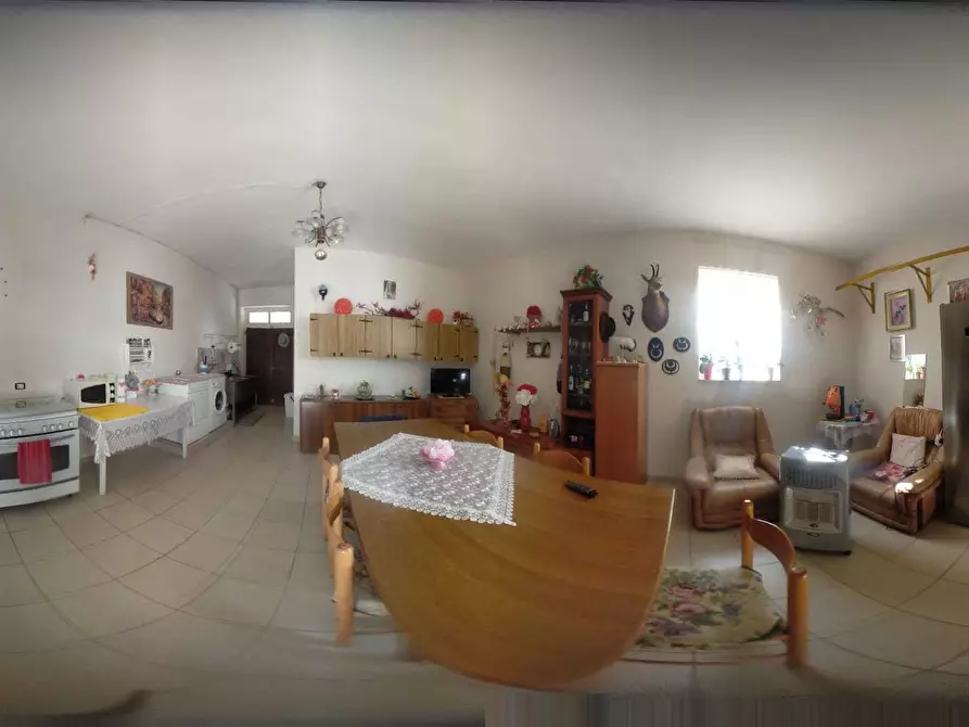 Immagine 30 di Rustico / casale in vendita  a Loreto Aprutino