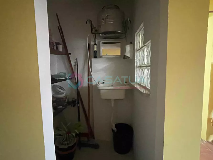 Immagine 4 di Stanza singola in vendita  a Silvi