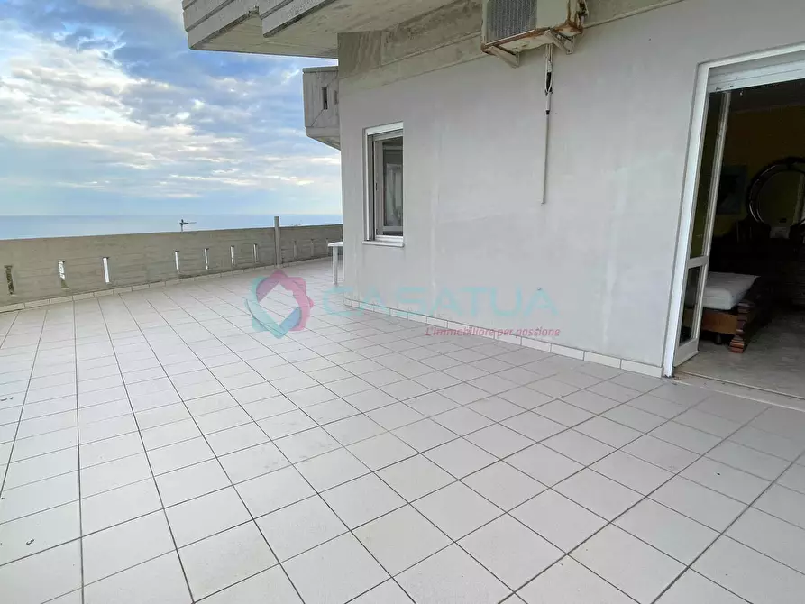 Immagine 31 di Porzione di casa in vendita  a Silvi