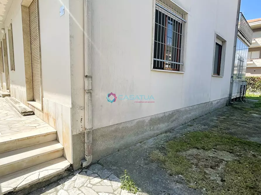 Immagine 29 di Quadrilocale in vendita  a Pineto