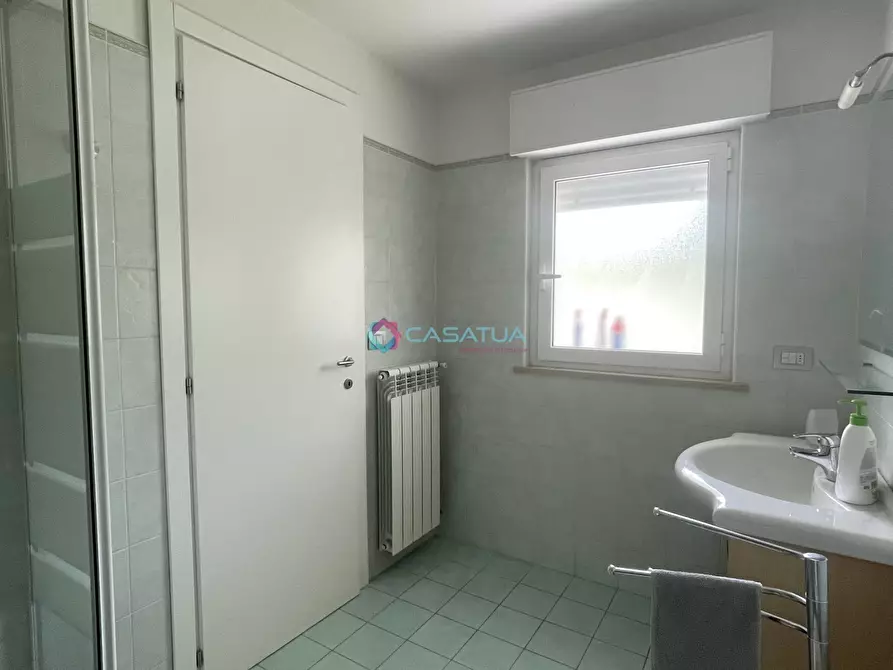 Immagine 16 di Trilocale in vendita  a Pineto