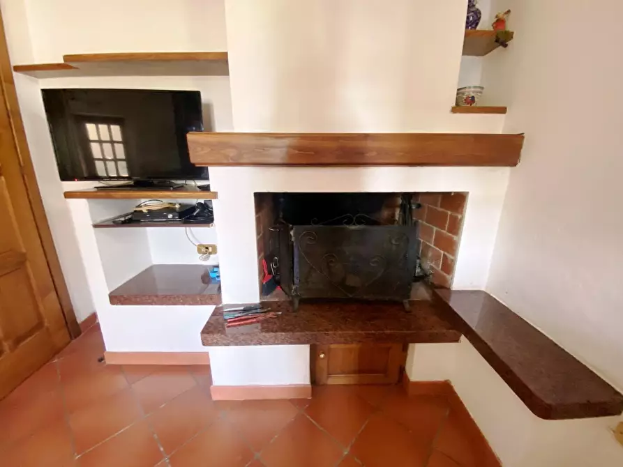 Immagine 4 di Casa trifamiliare in affitto  in Via della Resistenza 71 a Castelnuovo Magra