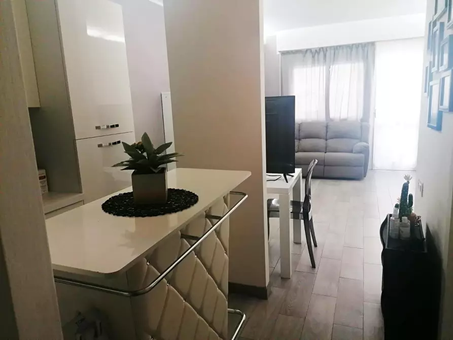Immagine 2 di Monolocale in affitto  a Carrara