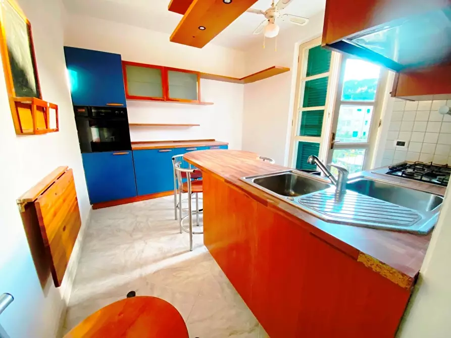 Immagine 19 di Porzione di casa in vendita  in Piazza Bastione 73 a Massa