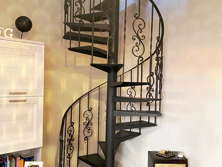 Immagine 15 di Porzione di casa in vendita  in Via Umberto Biancamano 141 a La Spezia