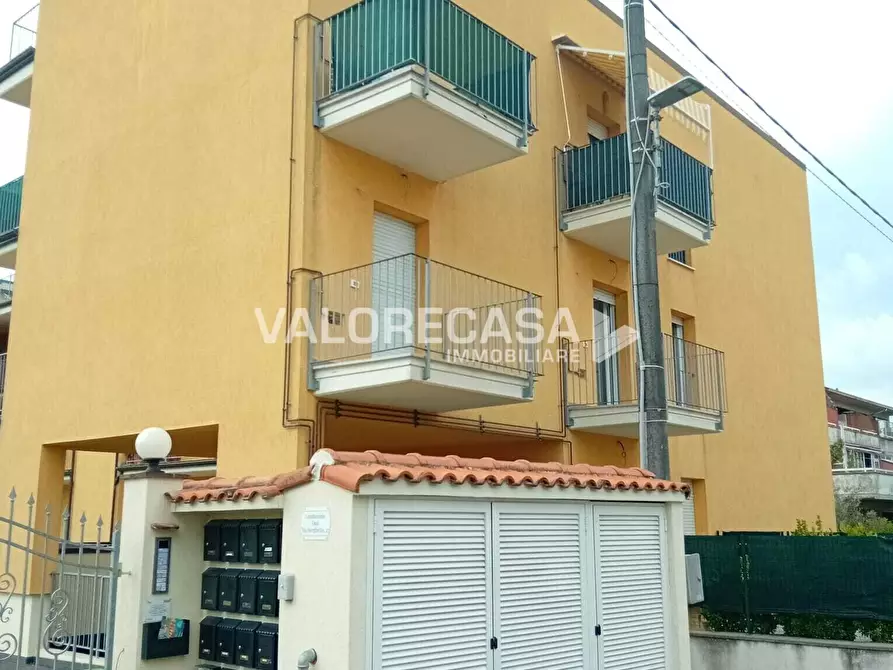 Immagine 4 di Bilocale in vendita  in Via Borghetto 27 a Castelnuovo Magra