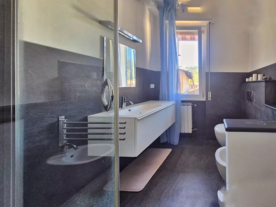 Immagine 15 di Trilocale in vendita  in Via Provinciale 329 a Lerici