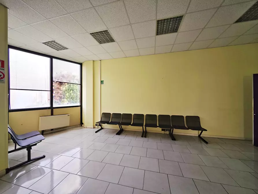 Immagine 7 di Ufficio in vendita  in Via Brigata Partigiana Ugo Muccini 92 a Sarzana