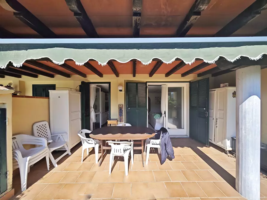 Immagine 3 di Porzione di casa in vendita  in Via Pretura 10 a Ameglia