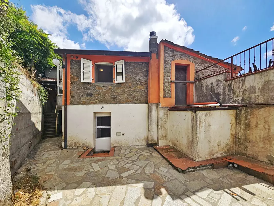 casa indipendente in vendita a Fosdinovo in zona Canepari