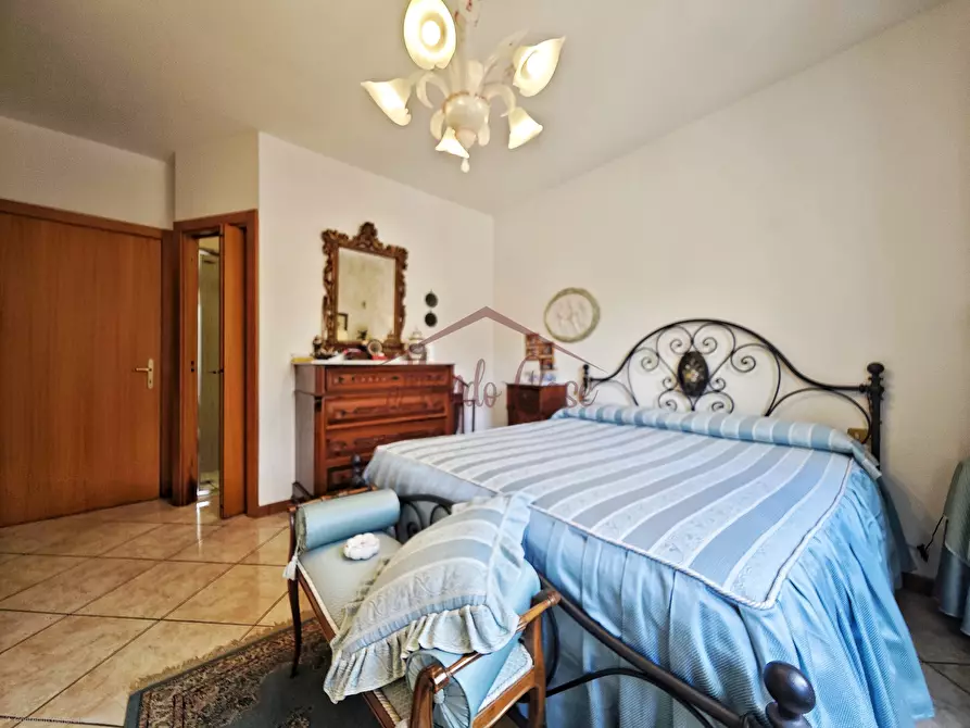 Immagine 40 di Porzione di casa in vendita  a Fosdinovo