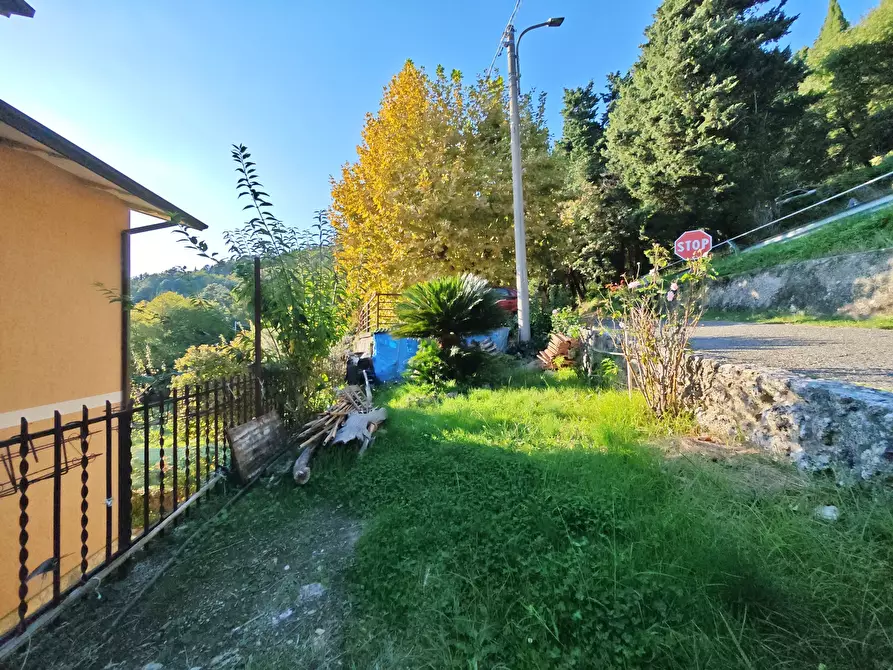 Immagine 6 di Porzione di casa in vendita  in SP23 683 a Castelnuovo Magra