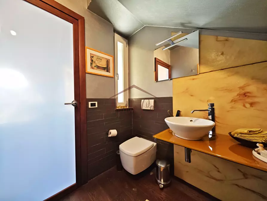 Immagine 45 di Villa in vendita  in Via Canalburo 66 A a Sarzana