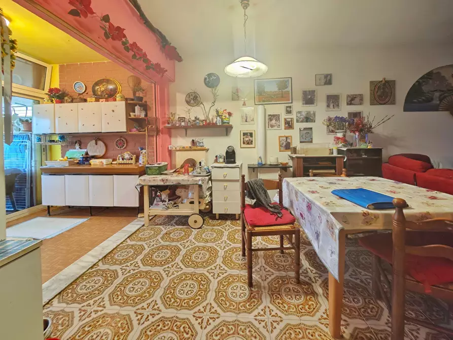 Immagine 11 di Quadrilocale in vendita  in Via Antonio Gramsci 31 a Ortonovo