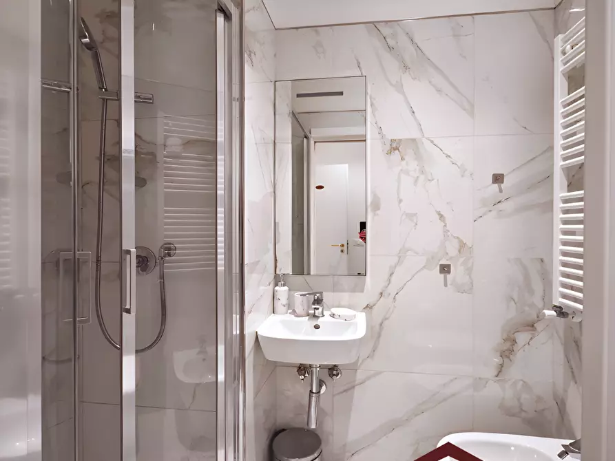 Immagine 25 di Trilocale in vendita  in Piazza Saint Bon 5 a La Spezia