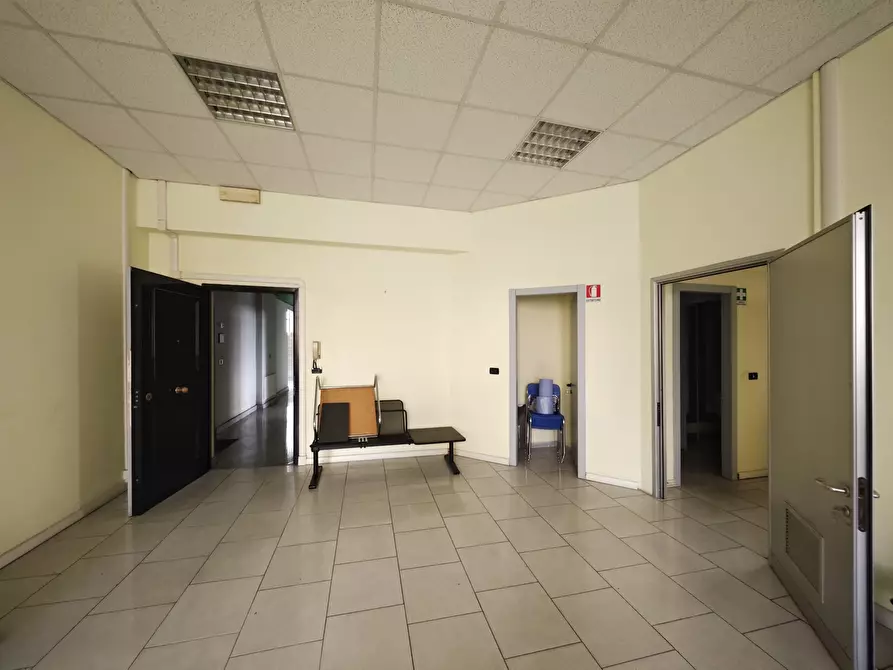 Immagine 40 di Ufficio in vendita  in Via Brigata Partigiana Ugo Muccini 92 a Sarzana