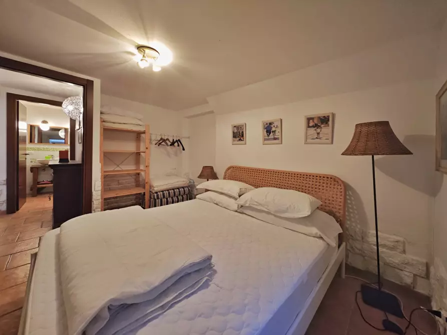 Immagine 36 di Porzione di casa in vendita  in Via Pretura 10 a Ameglia