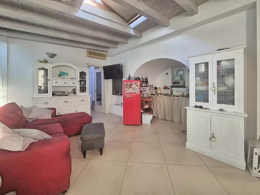 Immagine 1 di Bilocale in vendita  in Via Nave 16 a Sarzana