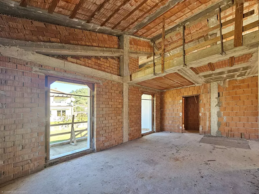 Immagine 1 di Porzione di casa in vendita  in Via Turì 67 a Sarzana