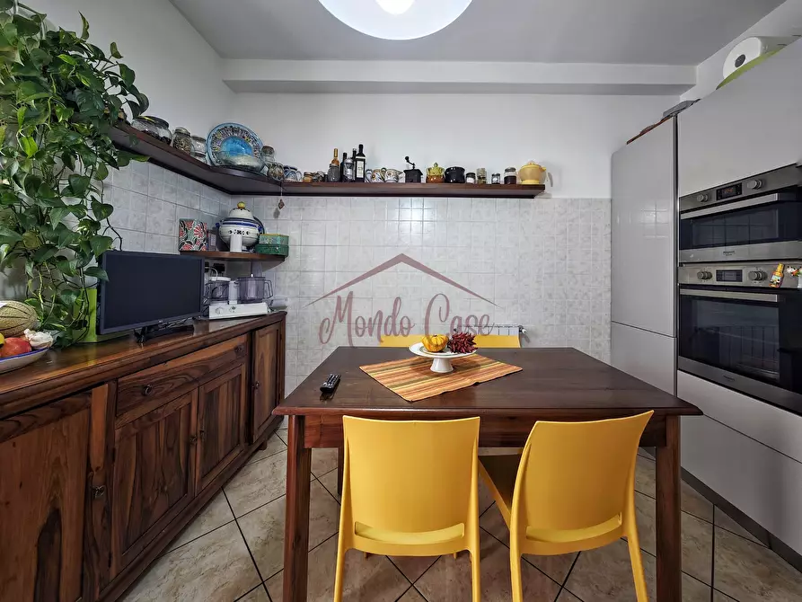 Immagine 4 di Porzione di casa in vendita  a Fosdinovo