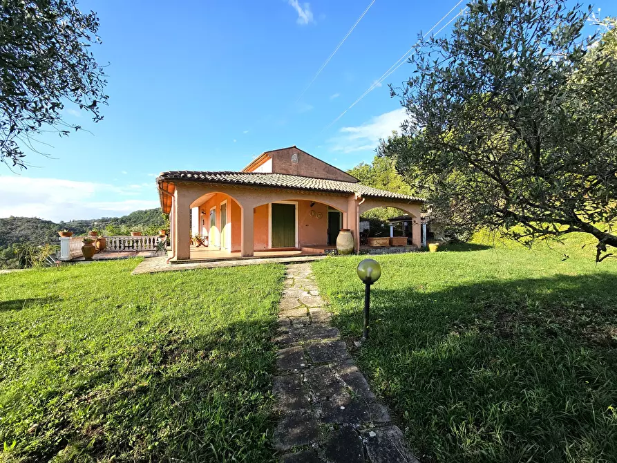 Immagine 6 di Villa in vendita  in Via Prulla 15 a Sarzana