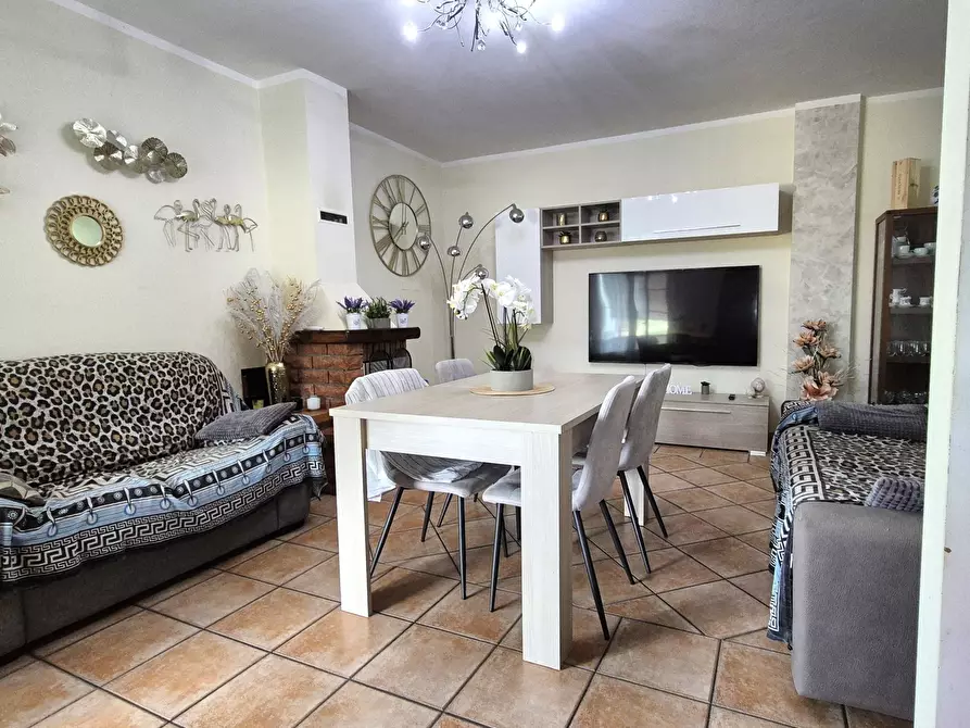 Immagine 3 di Trilocale in vendita  in Via dei Molini 139 a Sarzana