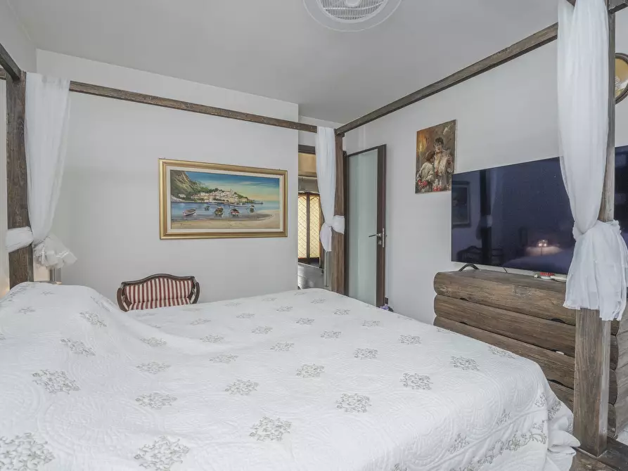 Immagine 23 di Quadrilocale in vendita  in Via Bollengo 20 a Torino