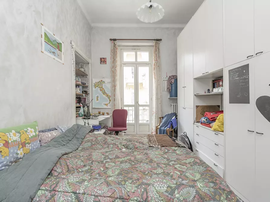 Immagine 11 di Pentalocale in vendita  in Via Michele Buniva 4 a Torino