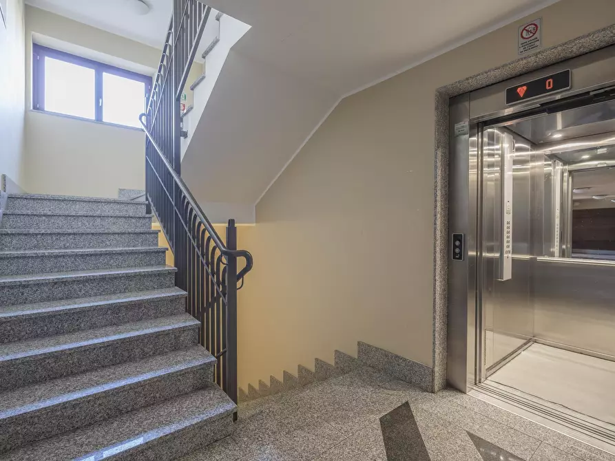 Immagine 7 di Quadrilocale in vendita  in Via Alfonso Badini Confalonieri 47 a Torino