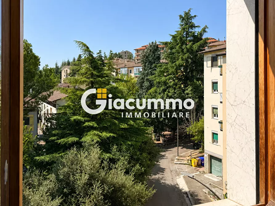 Immagine 18 di Pentalocale in vendita  in Via Genova 12 a Potenza