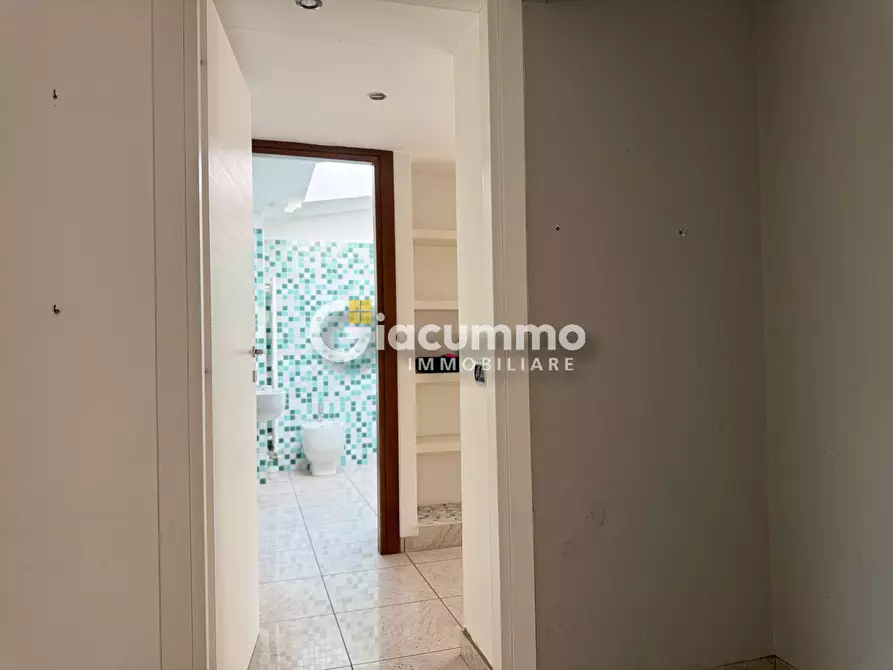 Immagine 18 di Pentalocale in vendita  in Via del Gallitello 91 a Potenza