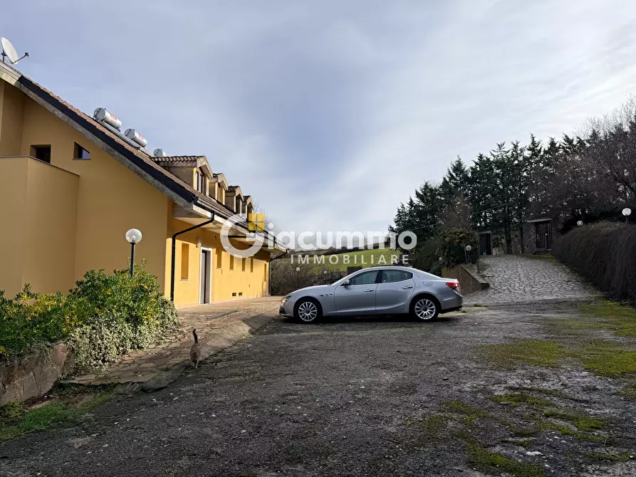 Immagine 51 di Casa bifamiliare in vendita  in Via Mezzana 209 a Potenza