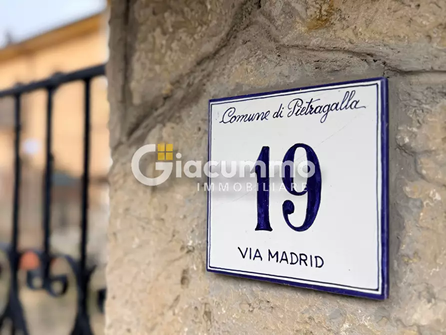 Immagine 5 di Casa bifamiliare in vendita  in Via Madrd a Potenza