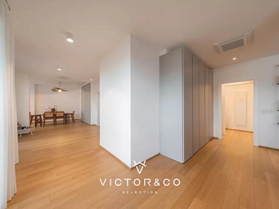 Immagine 15 di Attico in vendita  a Novara