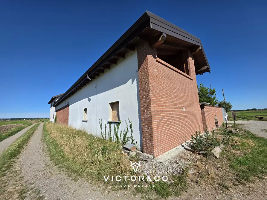 Immagine 25 di Rustico / casale in vendita  in Cascina Bianca snc a Sillavengo