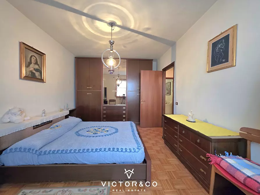 Immagine 17 di Quadrilocale in vendita  in Piazza Nobili de Toma 9 a Omegna