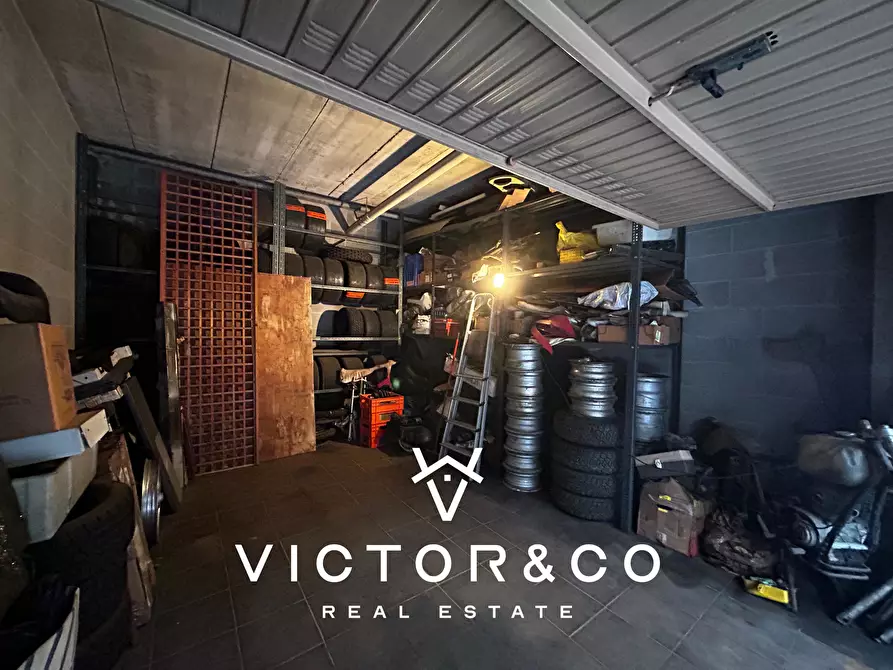 Immagine 13 di Garage in vendita  in Corso torino snc a Novara