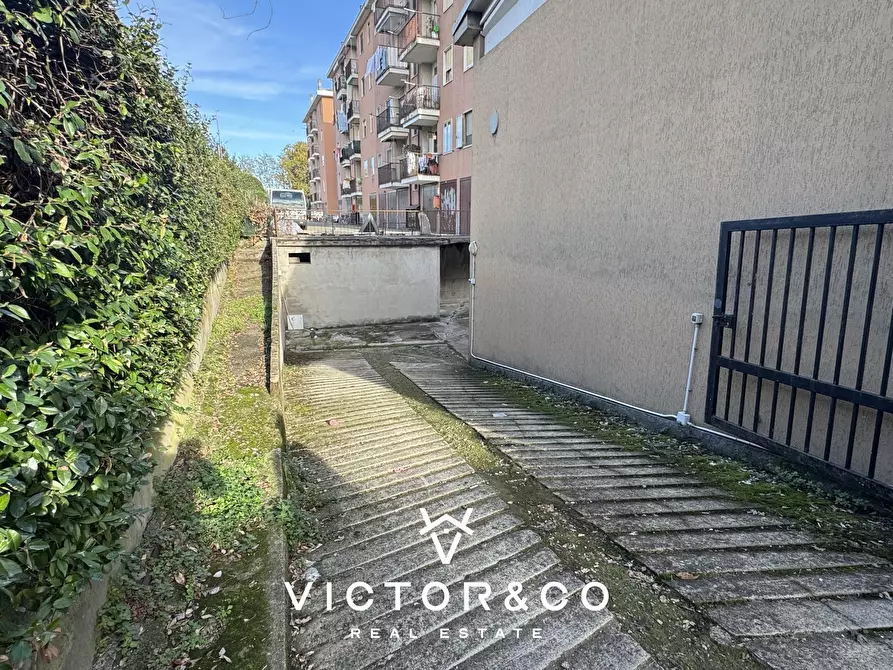 Immagine 17 di Garage in vendita  in Via Sforzesca sn a Novara