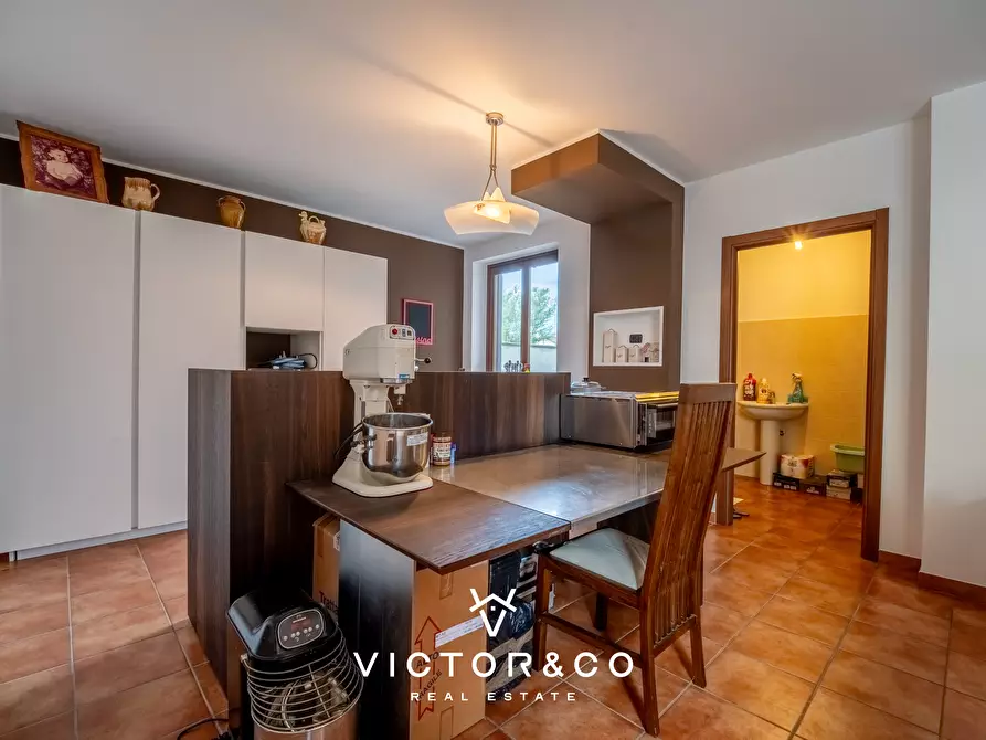 Immagine 8 di Casa bifamiliare in vendita  in Via Borghetto 4 a Casalino