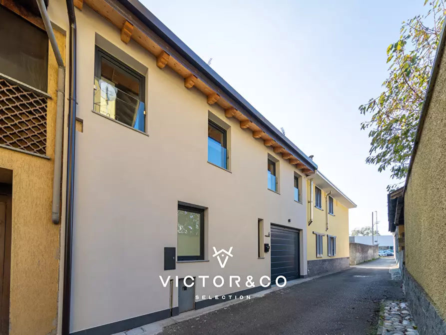 Immagine 31 di Villa in vendita  in Vicolo G. Brustio 1 a Galliate