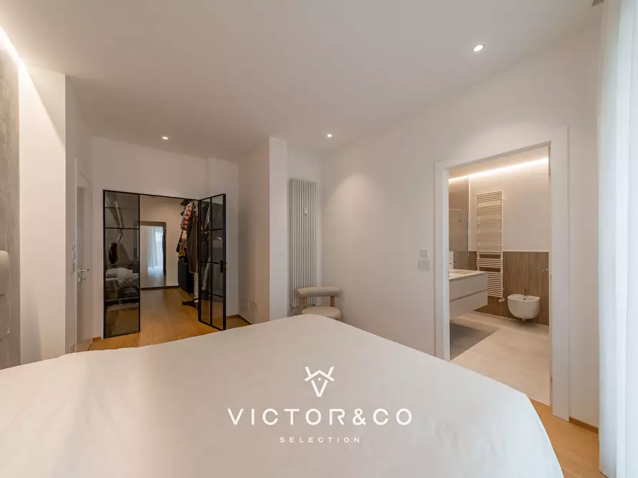 Immagine 26 di Attico in vendita  a Novara