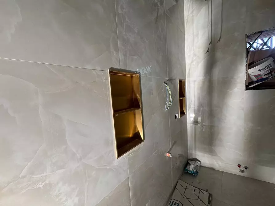 Immagine 24 di Appartamento in vendita  in Via Albergheria a Palermo