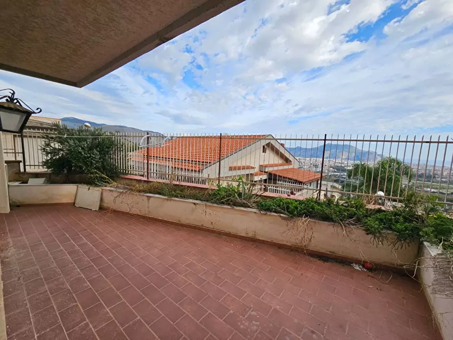 Immagine 11 di Trilocale in affitto  in Via Rosina Ferrario 20 a Palermo