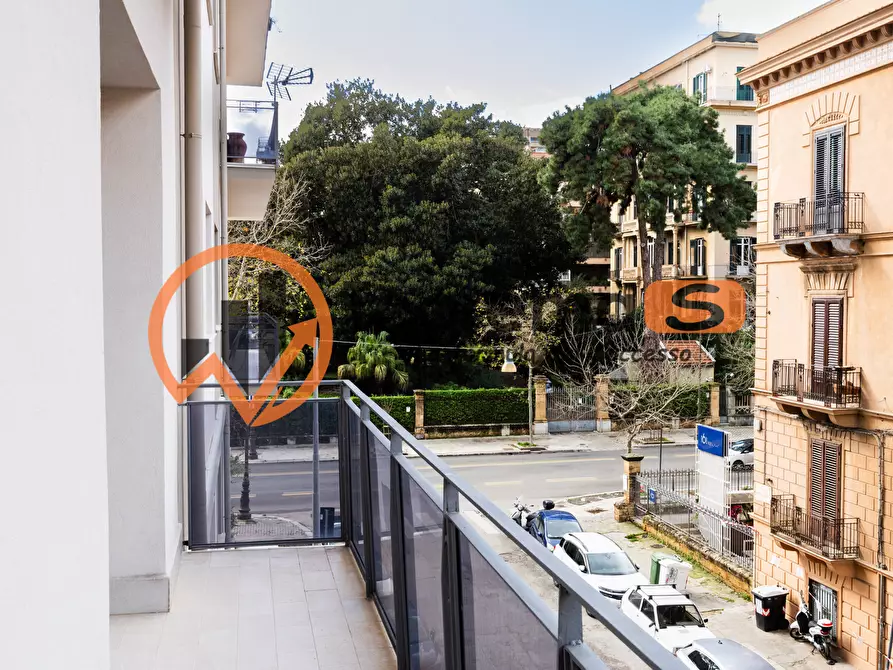 Immagine 6 di Trilocale in vendita  a Palermo