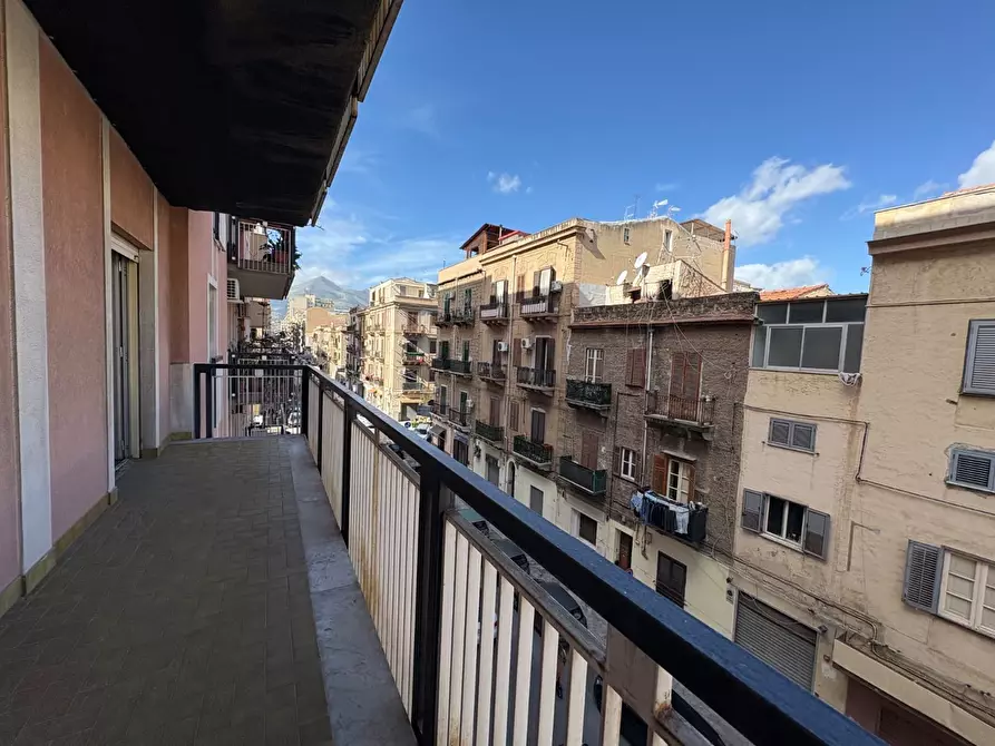 Immagine 16 di Appartamento in vendita  in Via Filippo Parlatore a Palermo