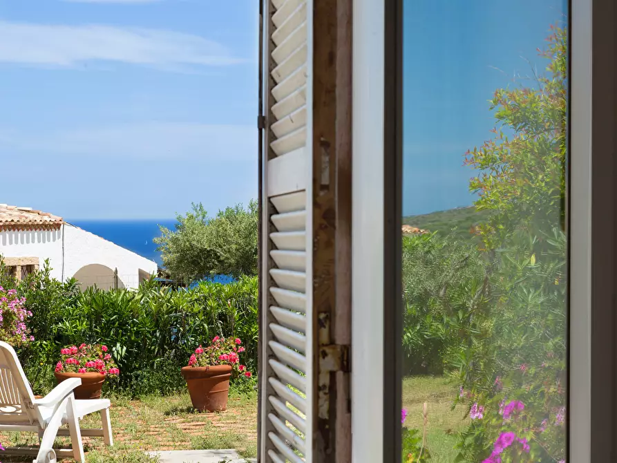 Immagine 41 di Villa in vendita  in Località Milmegghio a Olbia