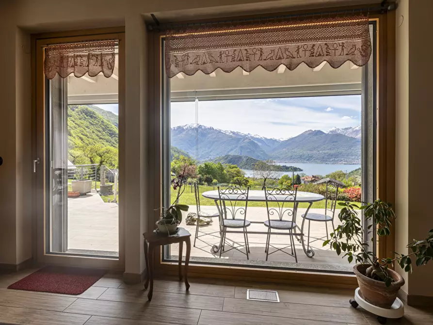 Immagine 47 di Villa in vendita  in Via Colombèe 11 a Colico