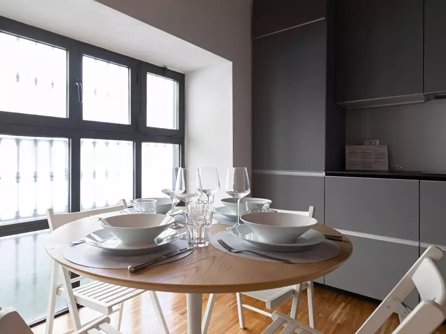 Immagine 2 di Trilocale in vendita  in Via Paolo Frisi 8 a Milano