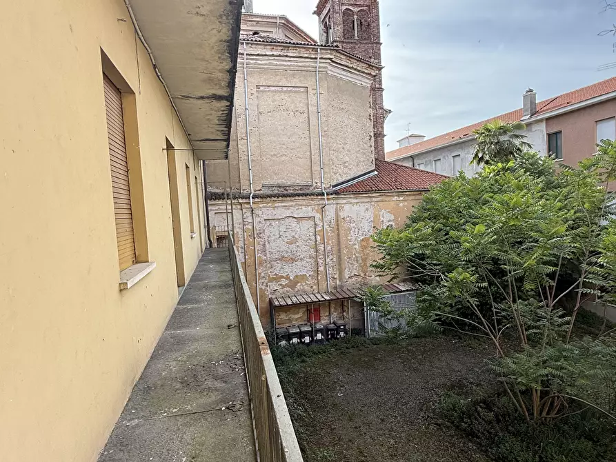 Immagine 15 di Palazzo in vendita  in Via San Gaudenzio 11 a Novara